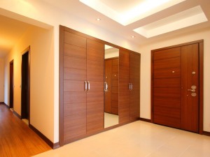 TS-159006390_Wood-closet-doors_s4x3.jpg.rend.hgtvcom.1280.960